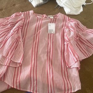 Cute with tags blouse